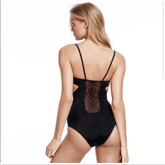 Victoria secret one piece SWIM - Picture 2 of 2